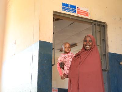 Sada and her daughter Efrahe at heath centre
