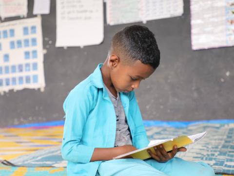 Boy_Reading