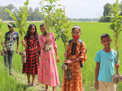 Tony Wilson D' Costa_Dinajpur AP_Sponsorship and CP Officer_Cap- Children getting ready to plant trees in their house