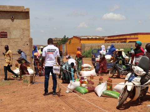 Distribution of food kits