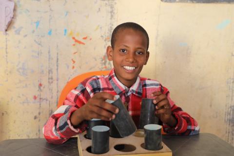 Bereket learning to count number through teaching aid
