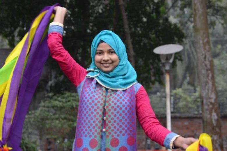 Girl Towards Victory