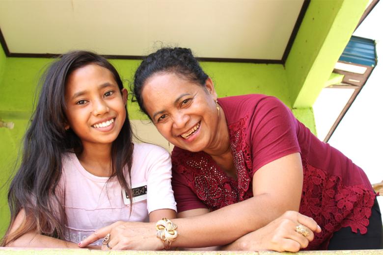 Madalena and her 13-year-old daughter Rivaldina. Photo: Suzy Sainovski/World Vision