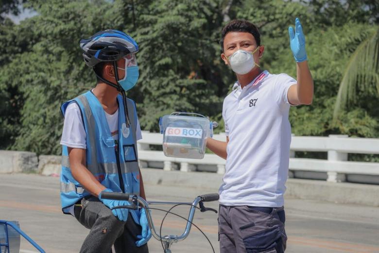 Edren launched the Go Bike Project with his friends in the Philippines.