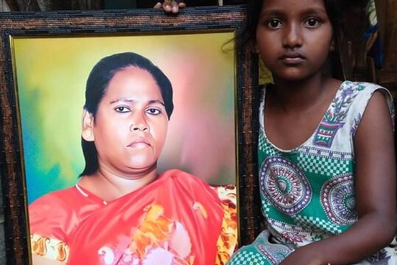 Buwana and her Amma, Alamelu