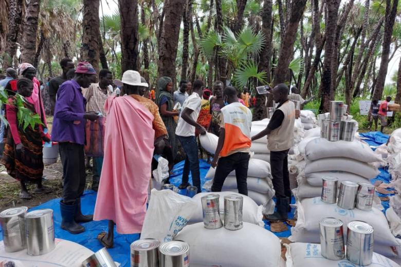 Displaced people are offered food assistance