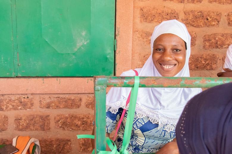 17 women, including Assetou, were trained in weaving. They then received installation kits