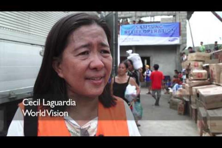 Philippines: Typhoon Haiyan - Relief Distribution | World Vision