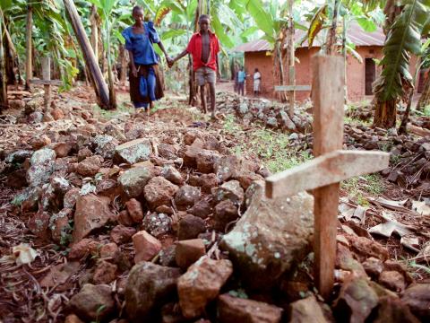 Africa AIDS crisis children as parents' grave