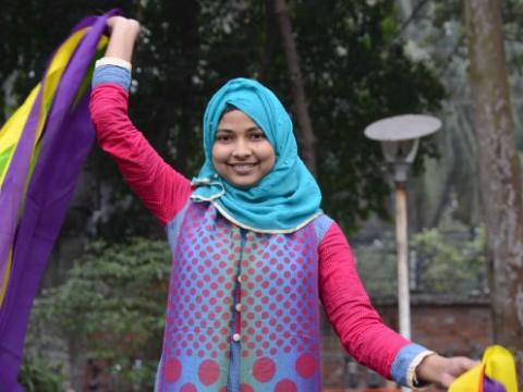 Girl Towards Victory