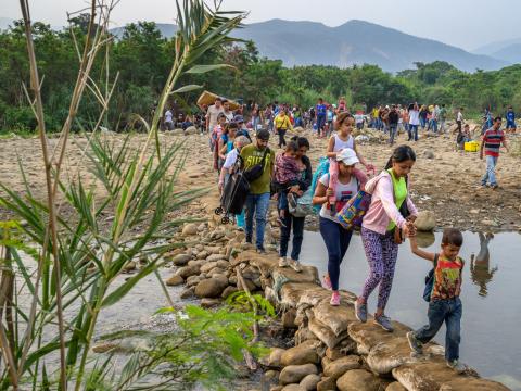Venezuelans crossing the border to Colombia