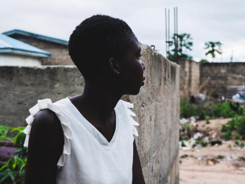 Three years ago, when she was 14, Adjoa started selling things by the roadside to help her mum out at home. There she met a 35-year-old man who offered to take care of her and help her with school supplies.  Adjoa ended up pregnant. 