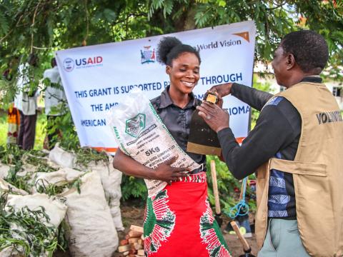receving food aid