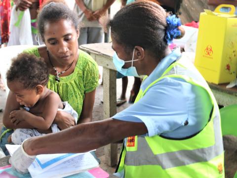 Morobe families happy with improved immunization access (14)