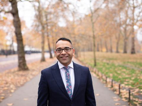 Krish Kandiah_portrait