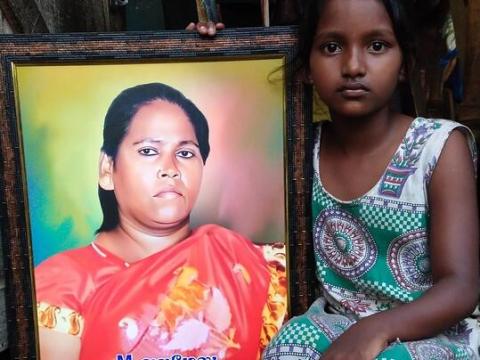 Buwana and her Amma, Alamelu