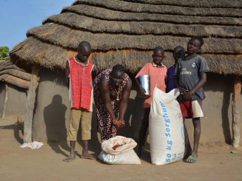 Displaced family in south sudan receives food assistance to survive