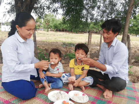 A working mother determined to breastfeed for the good health of her kids