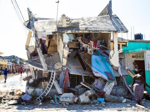 Haiti earthquake picture with collapsed houses