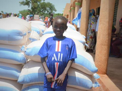 “Today, I am very happy that my father was selected among the recipients because during the first month after our arrival, we had nothing to eat. Thanks be to God since we started to benefit from this food support. Now I eat rice porridge for breakfast, rice for lunch and spaghetti for dinner.” Happily shared Djoulde.