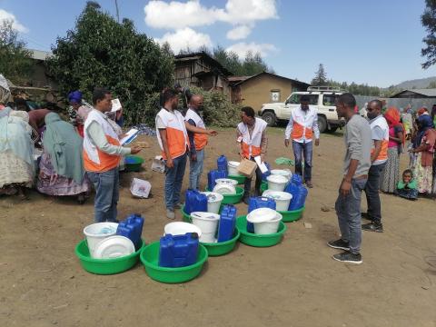 IDP's in Debark and Dabat town received necessary items. 