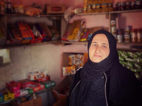 Fatma in her store