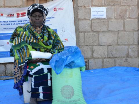 Djeneba, a 45-year-old mother of six, is one of those affected by the conflict. She fled her home because of the insecurity there. She now found shelter in a nearby village where she has been living for about a year. 