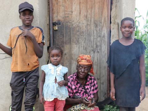 Keresia Kambuzi and 3 of her grandchildren
