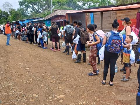 The Darien Jungle, known as one of the most dangerous crossings, is seeing an increase in the number of people, including 15% children and teenagers (with and without accompanying adults), crossing through. Experts predict that more than 100,000 children and teenagers will cross this area in 2023.