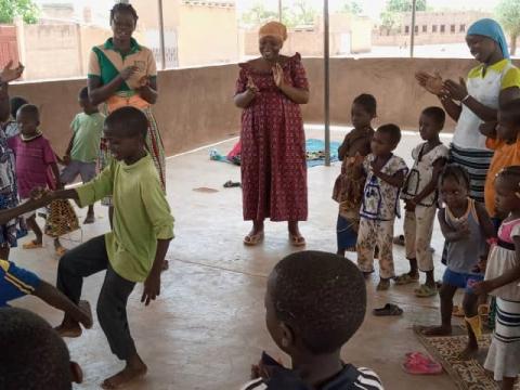 Animation avec les enfants.