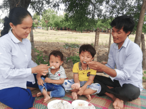 A working mother determined to breastfeed for the good health of her kids