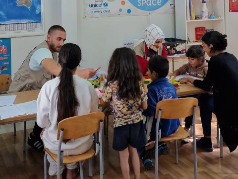 Assistance to People on the Move