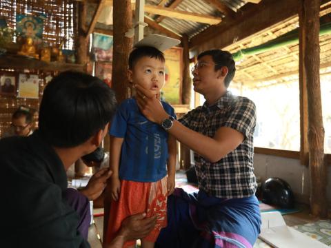 Measuring child height with laser devices