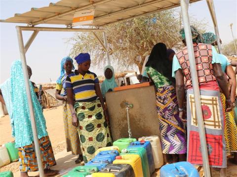 Water point in Burkina (IDP site)