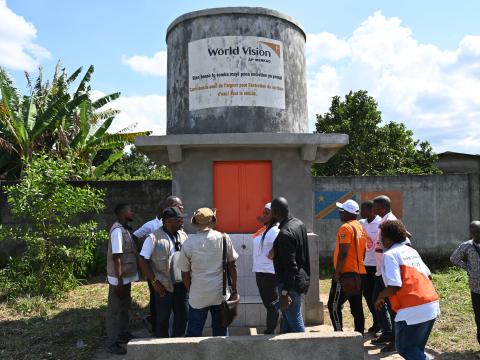 World Vision and Ministry of Hydraulic Ressources delegations visiting Wash infrastructure