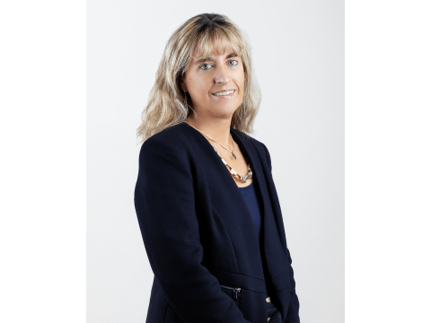 Ms. María Luisa de Landecho 