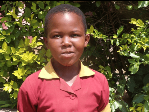 Sinolwethu says she enjoys having food at her school