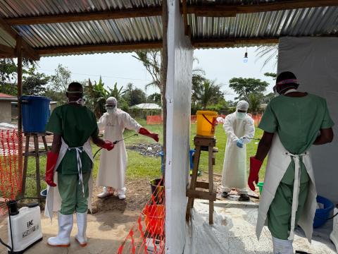 Illustration photo: Response team during the Ebola response in Bulape in Kasai