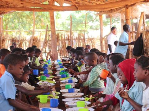There are 157 primary schools beneficiaries of the school feeding program.