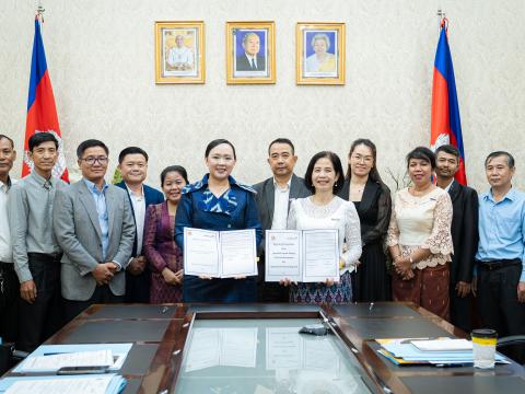 Signing Project Agreement MoEYS x WVI-C 