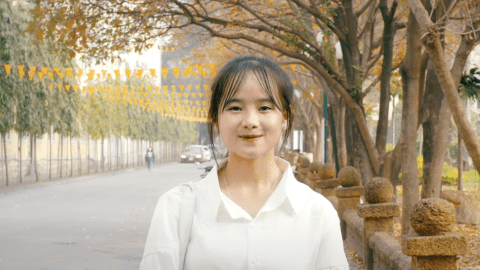 Sponsored child Di's success story, Vietnam