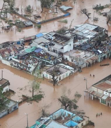 Cyclone Idai flooding hero image