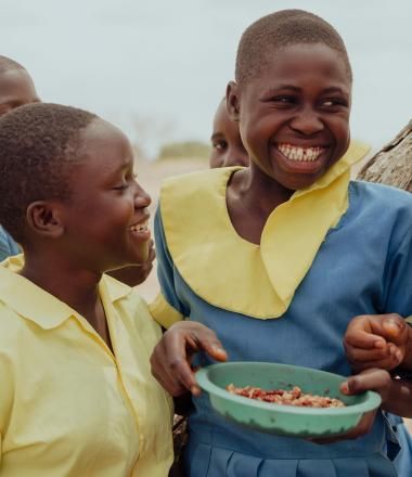 school feeding_Bamba girls