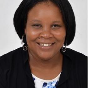 Angeline Munzara headshot