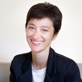 Mirela Oprea Headshot