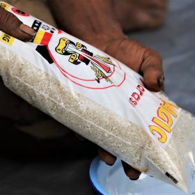 Building Resilience project invests in rice farming (6)