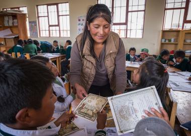 Felisa Teaches Children in Bolivia Felisa Teaches Children in Bolivia
