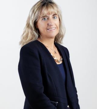 Ms. María Luisa de Landecho 